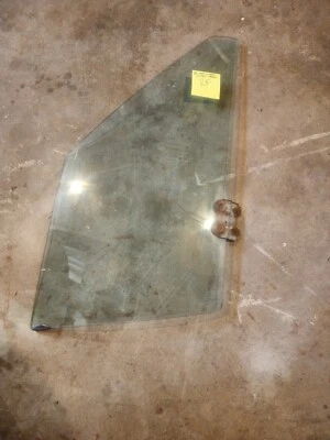 Oldsmobile Custom Cruiser Wagon 1984-1990 paso puerta delantera derecha ventana vidrio Foto 1 de 2