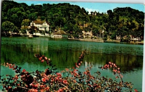 Vintage Post Card Temple Of The Tooth Across The Lake Kandy Ceylon Posted 1960 - Picture 1 of 2