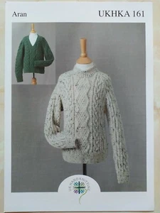Modello maglia UKHKA 161 nuovo. Maglione due stili. - Foto 1 di 1