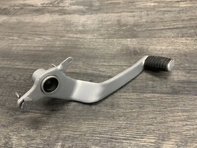 Оригинальный рычаг педали заднего ножного тормоза 1990-1993 VFR750F Interceptor Honda - Изображение 1 из 4