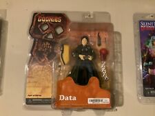THE GOONIES - DATA 7-inch NEW scale action figure - Mezco Toys 2007 NIB MINT