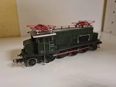Rivarossi HO Scale 1:87 Electric Locomotive E33 09 in Very Good Condition AC Display Cases  - Image 1 of 4