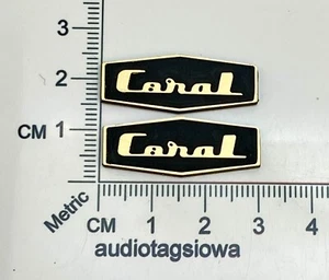 Coral Speaker Badge Custom Gold Incised Laminated Acrylic Pair Satin Gold - Afbeelding 1 van 5