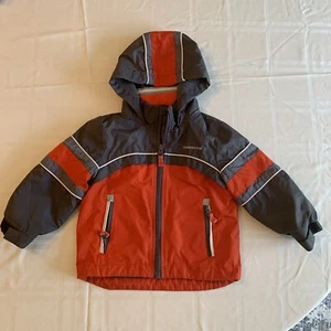 London Fog kleine Jungen Fleece gefütterte mittelschwere Kapuzenjacke Größe 2T gebraucht, in einwandfreiem Zustand - Bild 1 von 5