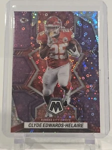 2022 Panini Mosaic No Huddle Purple Mosaic Prizm /50 Clyde Edwards-Helaire #95 - Picture 1 of 6