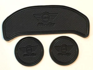 SET PAD CANCELLO INTERNO MINI COOPER 'S' (F54) CLUBMAN 2016 - 2020 (3 PEZZI) NERO - Foto 1 di 3