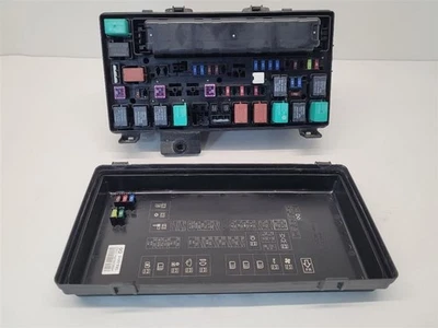 2012 12 HONDA ODYSSEY ENGINE FUSE BOX W CAP TK8A011 - Image 1 of 4