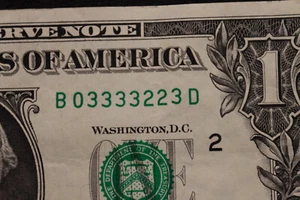 Un dólar elegante Trinary SN B 03333223 D - Imagen 1 de 3