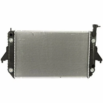 NEW 1688 Radiator Fit for Chevrolet Astro GMC Safari 1995 4.3 V6 Foto 1 de 4
