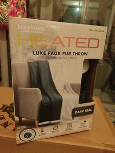 NEW BOXED Berkshire Life Luxury Large Heated Faux Fur Throw 127x152cm dark teal - Picture 1 of 2