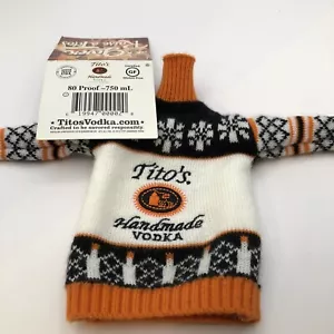 Tito's Vodka 2018 neu mit Etikett Urlaubsflasche hässlicher Pullover doppelseitiger Topper mit Rezepten - Bild 1 von 3