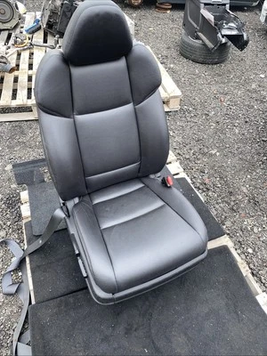 Переднее правое пассажирское сиденье Acura Tlx 2015-2020 годов выпуска *черная кожа от оригинального производителя - Изображение 1 из 4