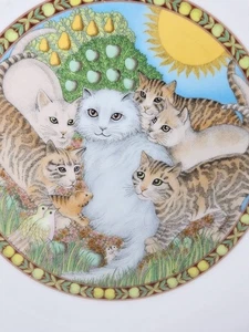 Plato de gato de porcelana Caroline Ebborn/Franklin 1978 raro, "Monday's Child", como nuevo - Imagen 1 de 5