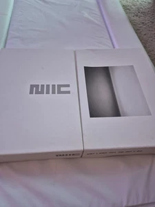 U2: No Line On The Horizon 2009 Limited Edition Pop Rock CD + DVD Box Set - Picture 1 of 19