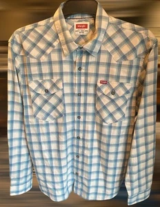 Wrangler Shirt Mens Plaid sz L Long Sleeve Button Up Blue Check NEW - Picture 1 of 3