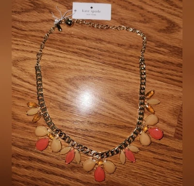 Collar de piedras preciosas multicolores Kate Spade Jardines de París Foto 1 de 4