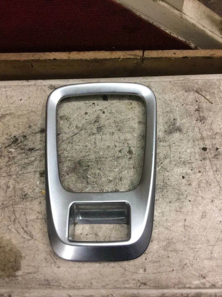 Peugeot 3008 Gear shifter surround trim plastic 2009-2016  - Image 1 of 1