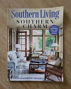 Southern Living Magazine August 2022 Southern Charm - Imagen 1 de 1