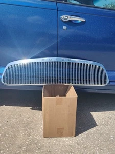 1992 - 1996 Buick Roadmaster Grille Assembly 92 93 94 95 96 SEDAN - Picture 1 of 13