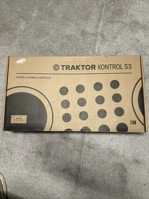 Native Instruments TRAKTOR KONTROL S3 4-Kanal DJ-Controller - Schwarz - Bild 1 von 3