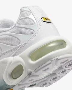 Size 6.5 W - Nike Air Max Plus Triple White *NEW* - Picture 1 of 13
