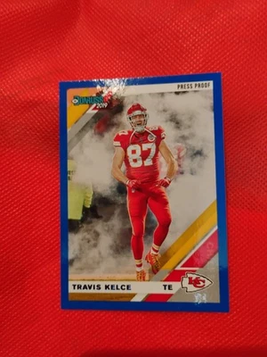 2019 Panini Donruss - Travis Kelce #2 V Photo Variations Press Proof Blue - Image 1 of 2