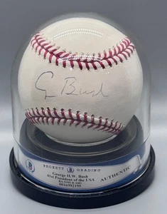 George H. Bush "41° Presidente POTUS" Pallone da baseball autografato firmato Auto BAS - Foto 1 di 17