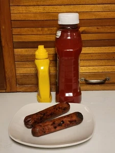 Perritos calientes asados utilería de exhibición de alimentos falsos primitivos   - Imagen 1 de 4