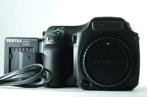 [TOP +++++] Pentax 645z Mittelformat DSLR Kamera (Nur Gehäuse) - Bild 1 von 6