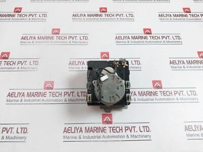 VULCAN HART M460-G 25A.250VAC (HTR) Frigidaire Dryer Timer Control - Image 1 of 4