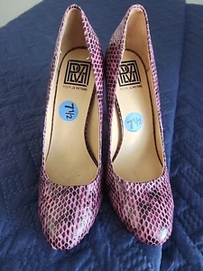 Pour la Victoire Irina Pink Snake Skin Platform Heels - Picture 1 of 18