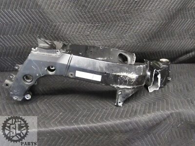 2004 2005 SUZUKI GSXR 600 750 MAIN FRAME CHASSIS *B* - Image 1 of 4