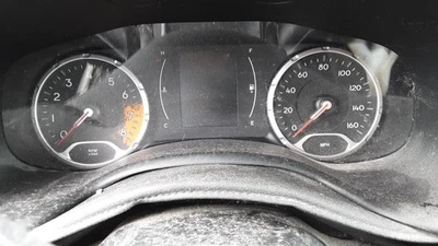 Jeep Renegade 2016 OE velocímetro calibre clúster 71 k millas Foto 1 de 4
