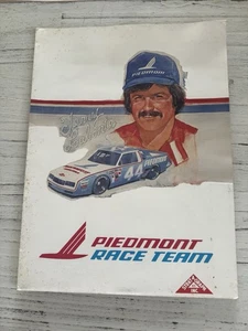 Vintage 1984 Terry Labonte Piedmont Airlines Race Team Press Kit NASCAR CHAMP - Picture 1 of 5