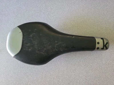 FIZIK Negro Gris Bicicleta Carreras Sillín Asiento Manganeso Riel Ligero  Foto 1 de 4