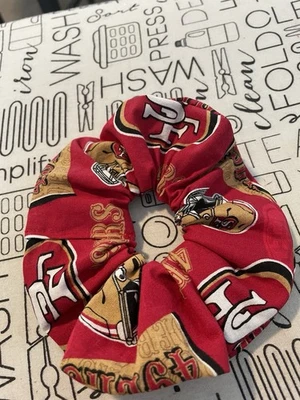 san francisco 49ers Scrunchie - Image 1 of 2