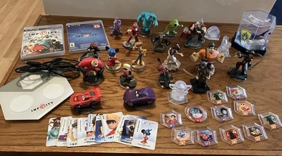 Juego Disney Infinity listo para jugar incluye Portal Base 2 DVDs 18 figuras y más Foto 1 de 4