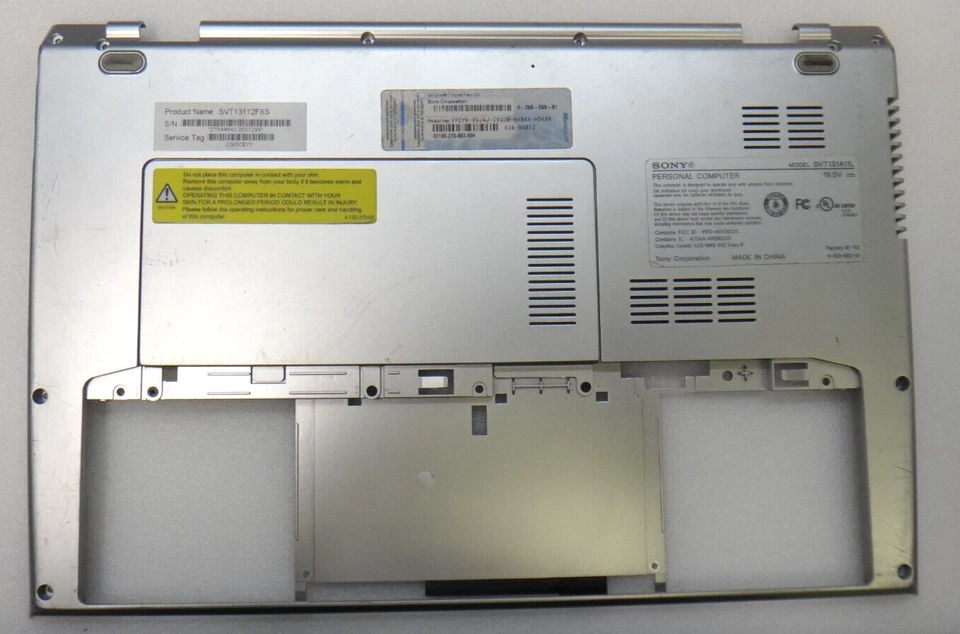 Estuche inferior genuino plateado 60.4UJ02.002 OEM Sony Vaio 13.3" SVT13112FXS Foto 1 de 2