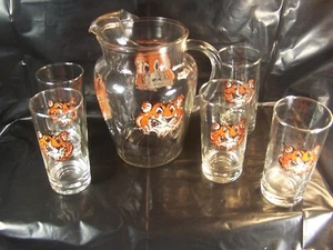 Vintage 1960s Esso Exxon Tiger in your Tank, Pitcher, Five Glasses 8 Languages - Picture 1 of 8