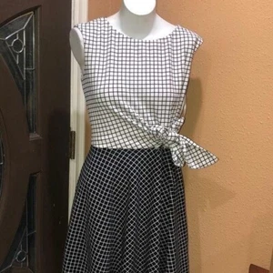 Tahari schwarz-weiß Kleid - Bild 1 von 6