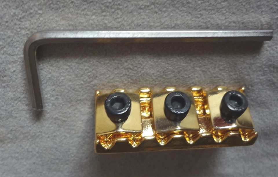 Floyd Rose Lic. Locking Nut Mighty Mite Gold 43mm Top Mount 4 Electric Guitar