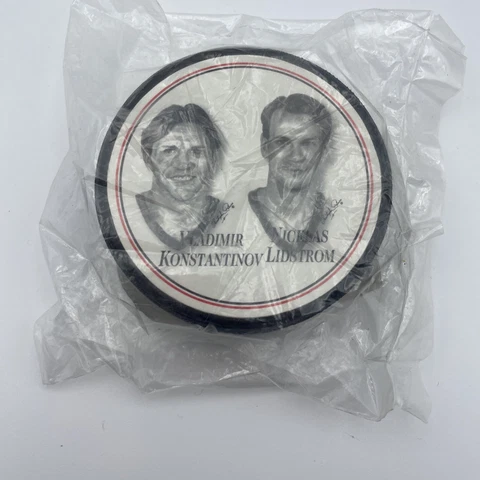 Detroit Red Wings Nicklas Lidstrom  Vladimir Konstantinov Puck 1997 Burger King Cover