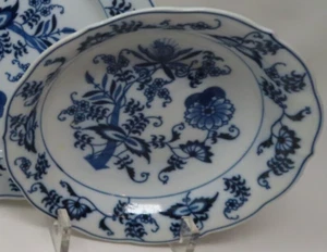 Blue Danube Onion Japan Salad Bowl (AS IS SMALL CHIP) - Picture 1 of 4