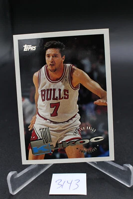 TONI KUKOC 1995-96 Topps Basketball #125 Chicago Bulls - Image 1 of 2