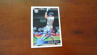 Tarjeta de béisbol 1996 Topps #151 David Segui autografiada Foto 1 de 2