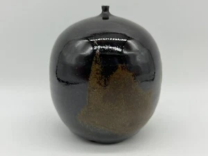 VTG Black & Brown J. King Studio Pottery Vase SMALL CHIP - Picture 1 of 14
