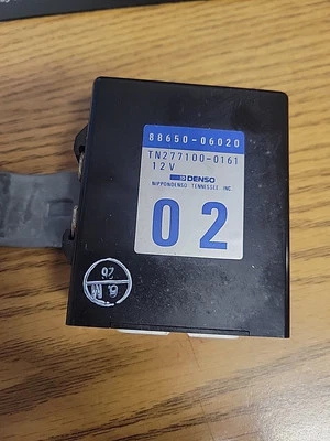 TOYOTA Camry 1992 1993 Engine Motor Radiator Cooling Fan Control Computer  - Image 1 of 3