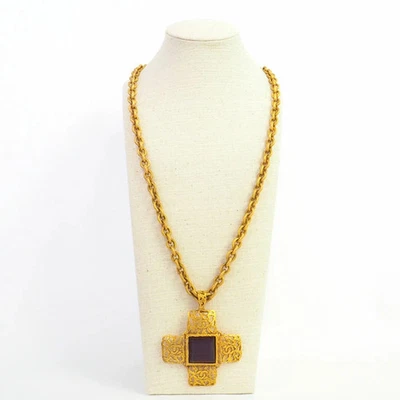 CHANEL Collares y Colgantes Gripois Cuadrado Piedra Cadena Rojo Vidrio Accesorios Foto 1 de 4