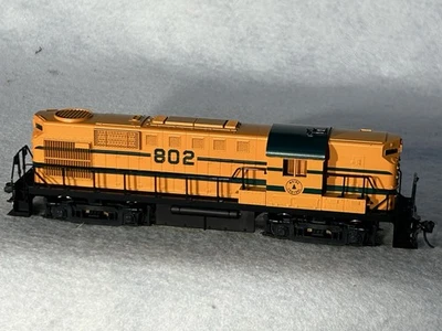 Rare  Atlas/KATO Alco RS-11 Maine Central RR Loco HO - Image 1 of 4