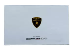 Lamborghini One Year of Huracan Evo Display Plaque - Foto 1 di 3